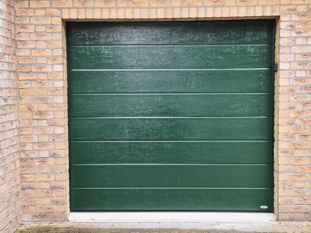 Sectionaaldeur – Woodgrain – Horizontaal breed – RALkleur naar keuze